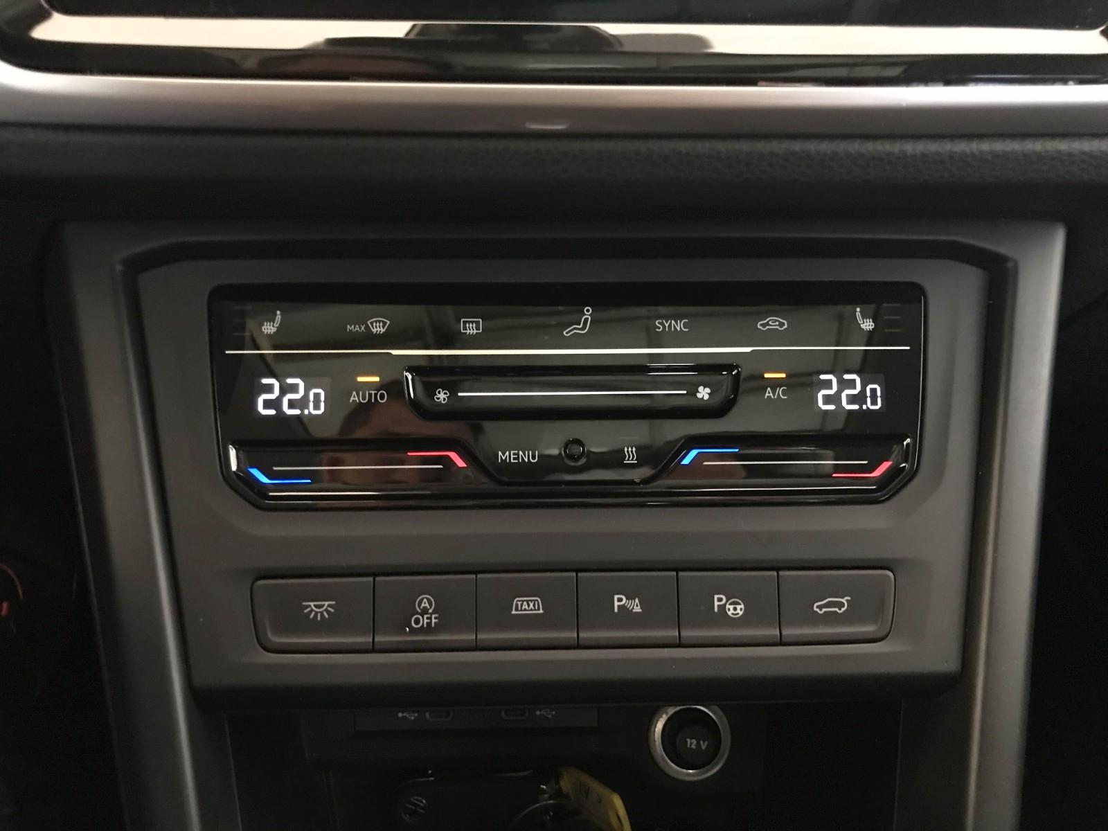 Volkswagen Touran 2.0 TDI SCR DSG STANDHEIZUNG PANO, миниатюра 26