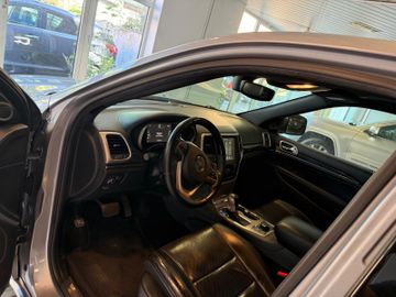 Jeep Grand Cherokee - 7