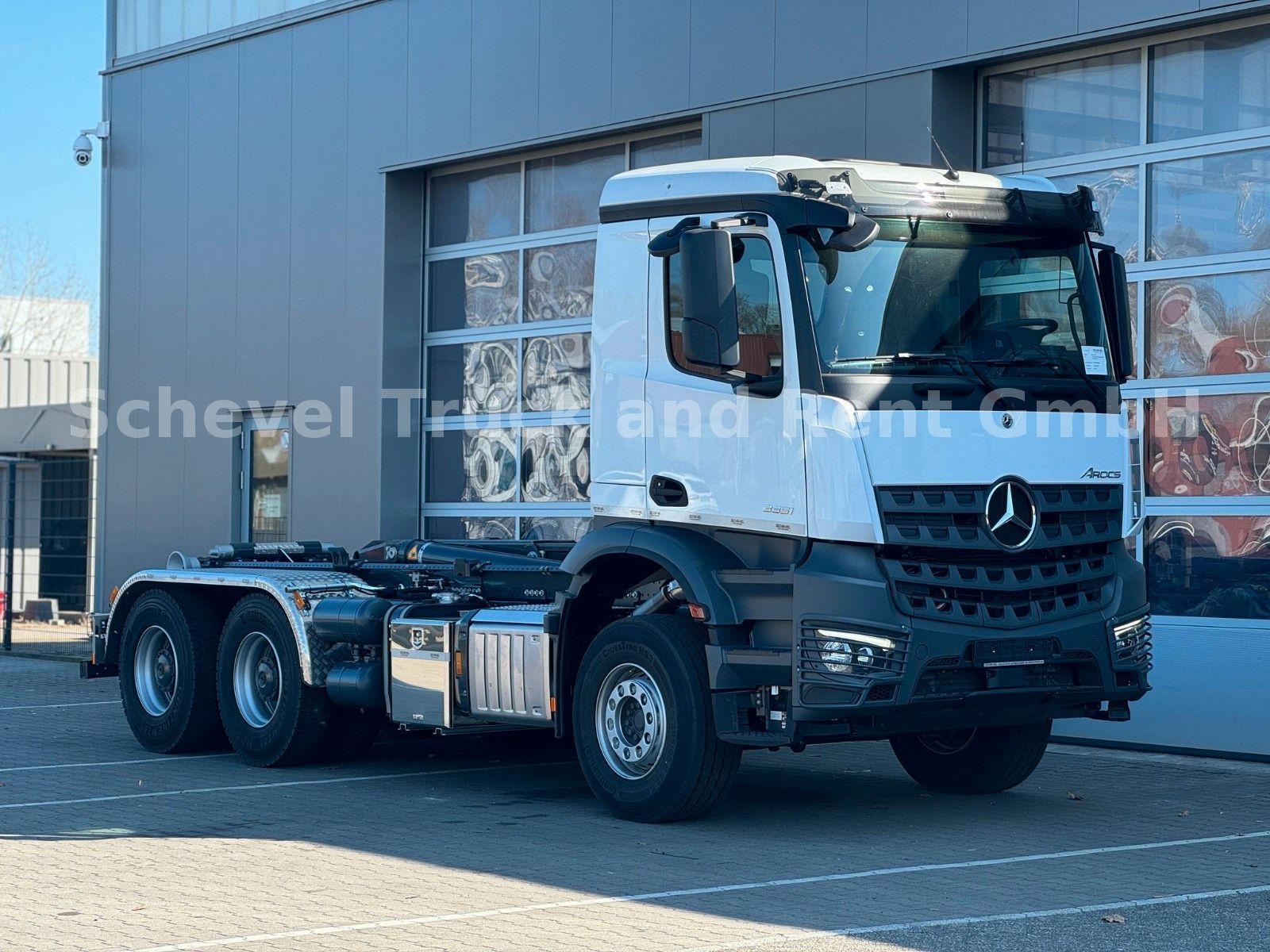 Fahrzeugabbildung Mercedes-Benz Arocs 3351 MEILLER RS 21.60 /3,90m Radst./ 80Ton