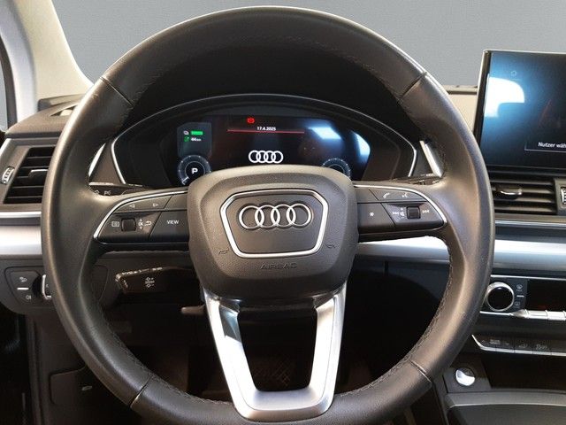 Fahrzeugabbildung Audi Q5 quattro 50TFSIe Navi AHK LED Standklima LED