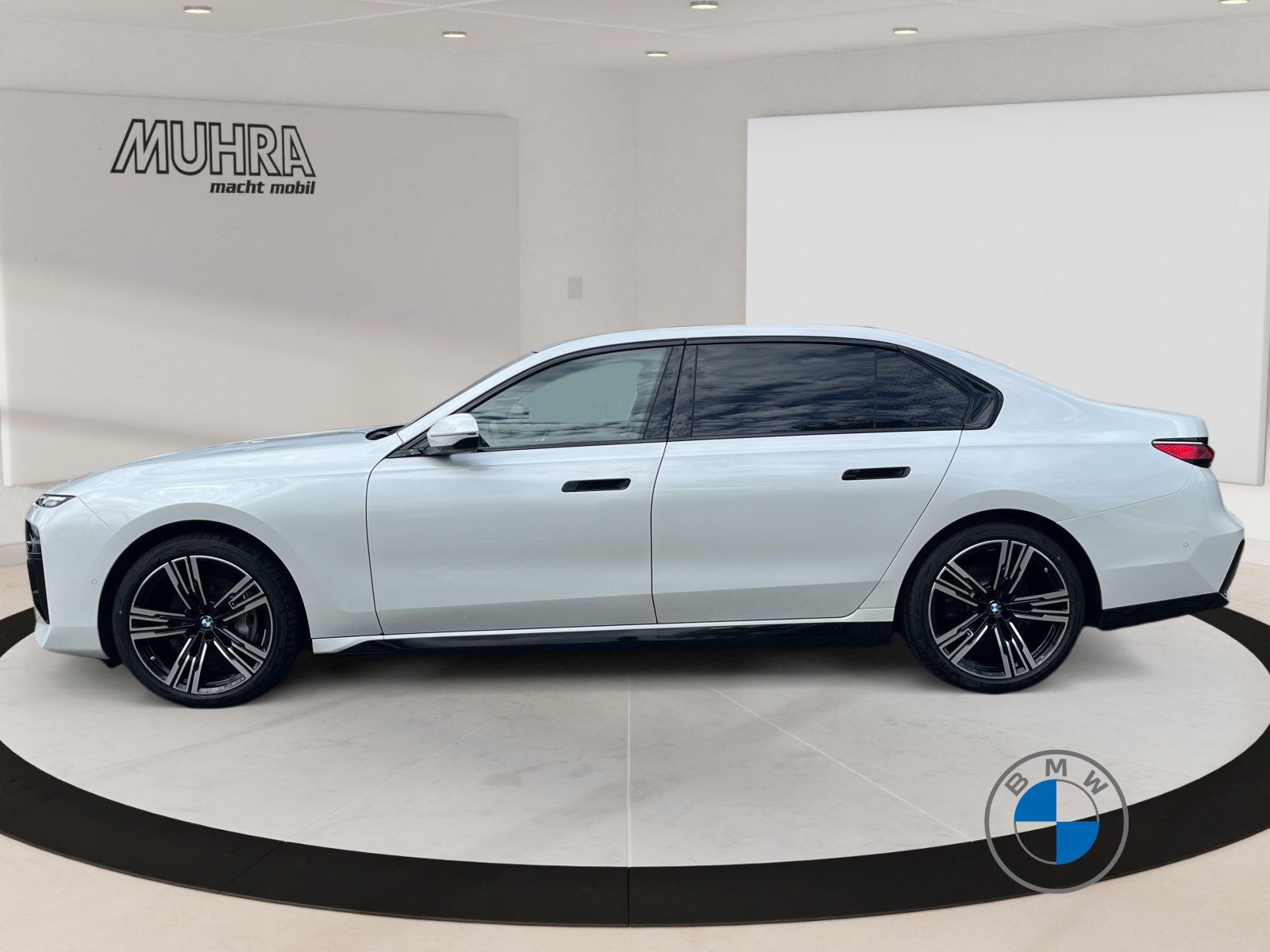 BMW 740d xDrive M Sport 21" Pano Sky Fond TV Standhz foto 3