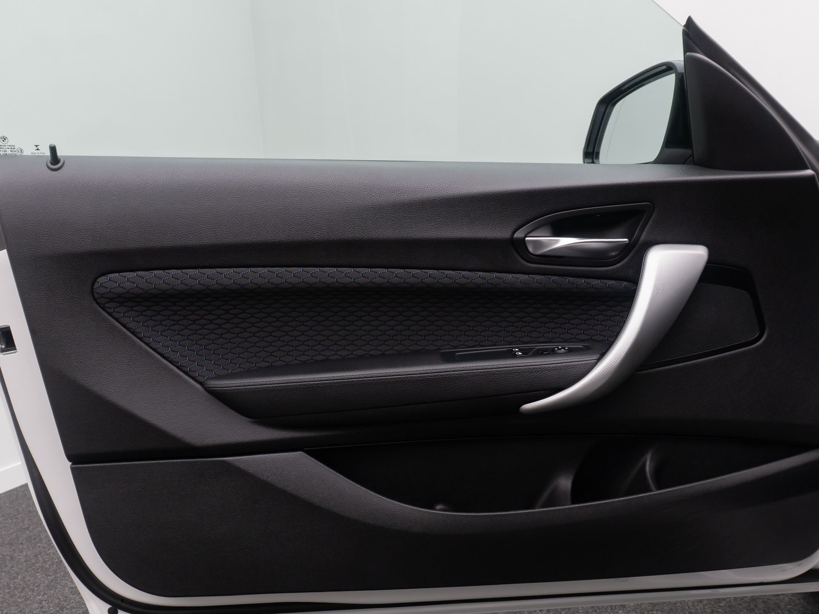 Fahrzeugabbildung BMW 220d Coupé M Sport Xenon PDC Navi GeschwindigReg