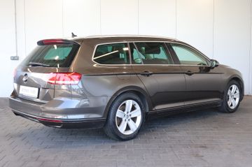 Volkswagen Passat 1.6 TDI Comfortline ACC+KAM+LED+17"+AHK