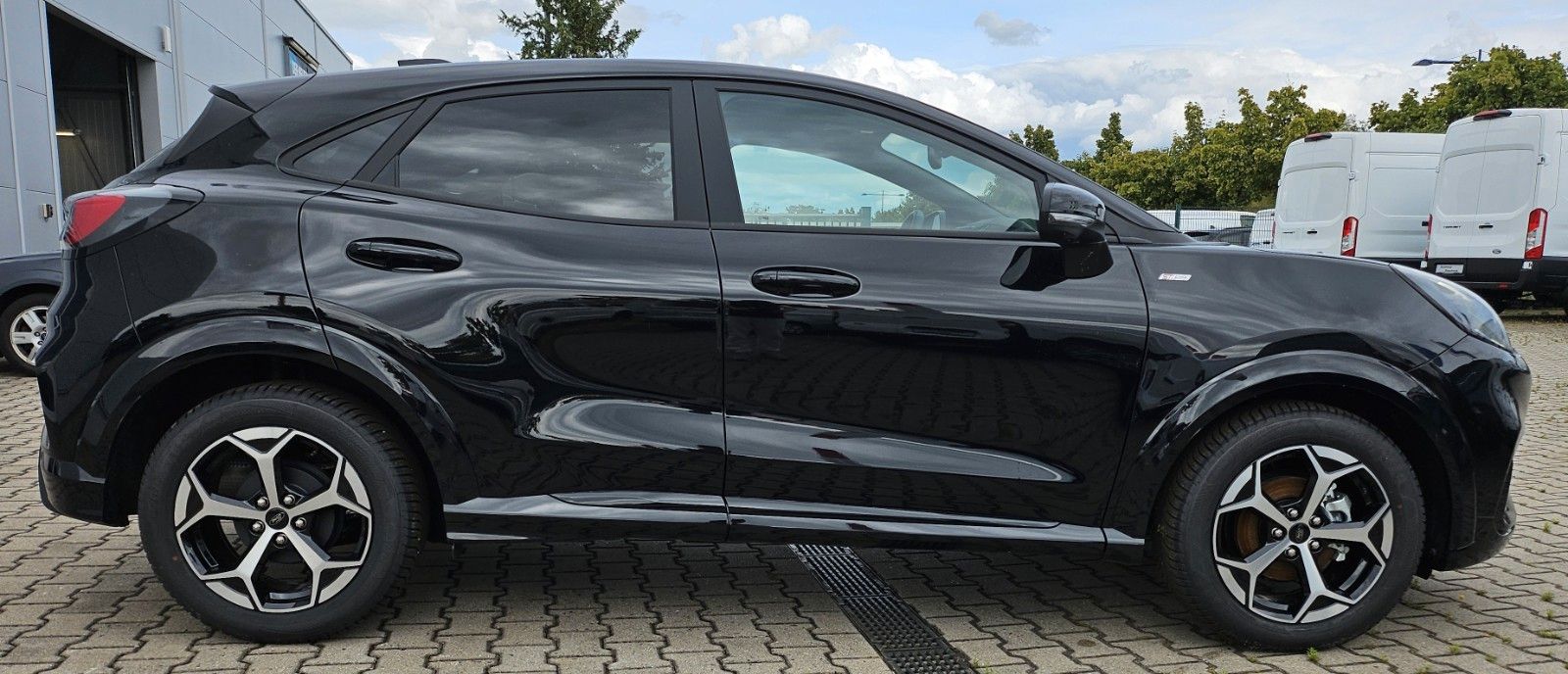 Fahrzeugabbildung Ford Puma ST-Line