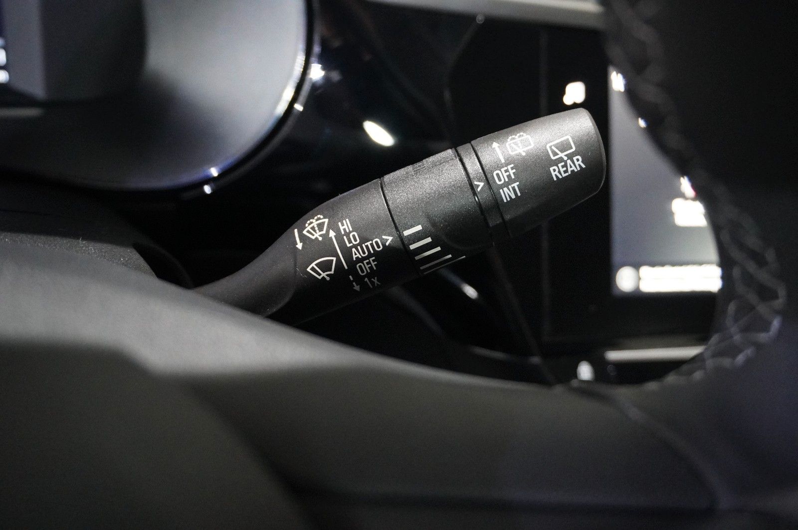 Fahrzeugabbildung Opel Corsa F 1.2 ELEGANCE NAVI/LED/SPORT/SH//VIRT/DAB