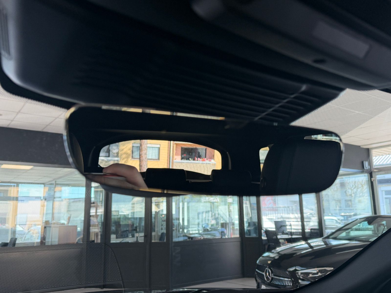 Fahrzeugabbildung Land Rover Discovery Sport S /360°KAM/ACC/NAVI/SHZ/L-HEIZUN