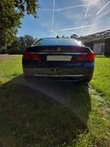 BMW 750i  V8 449PS - BMW 7er Reihe: 8