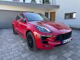 Porsche Macan GTS Approved AHK Bose  - rote Porsche Macan