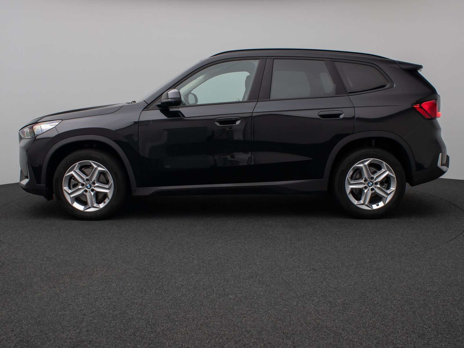 Fahrzeugabbildung BMW X1 sD20i 360°HUD DAB MSport Alarm Komfort 18Zoll