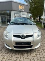 Toyota Auris Luna - Toyota Auris mit Benzin-Antrieb: Luna