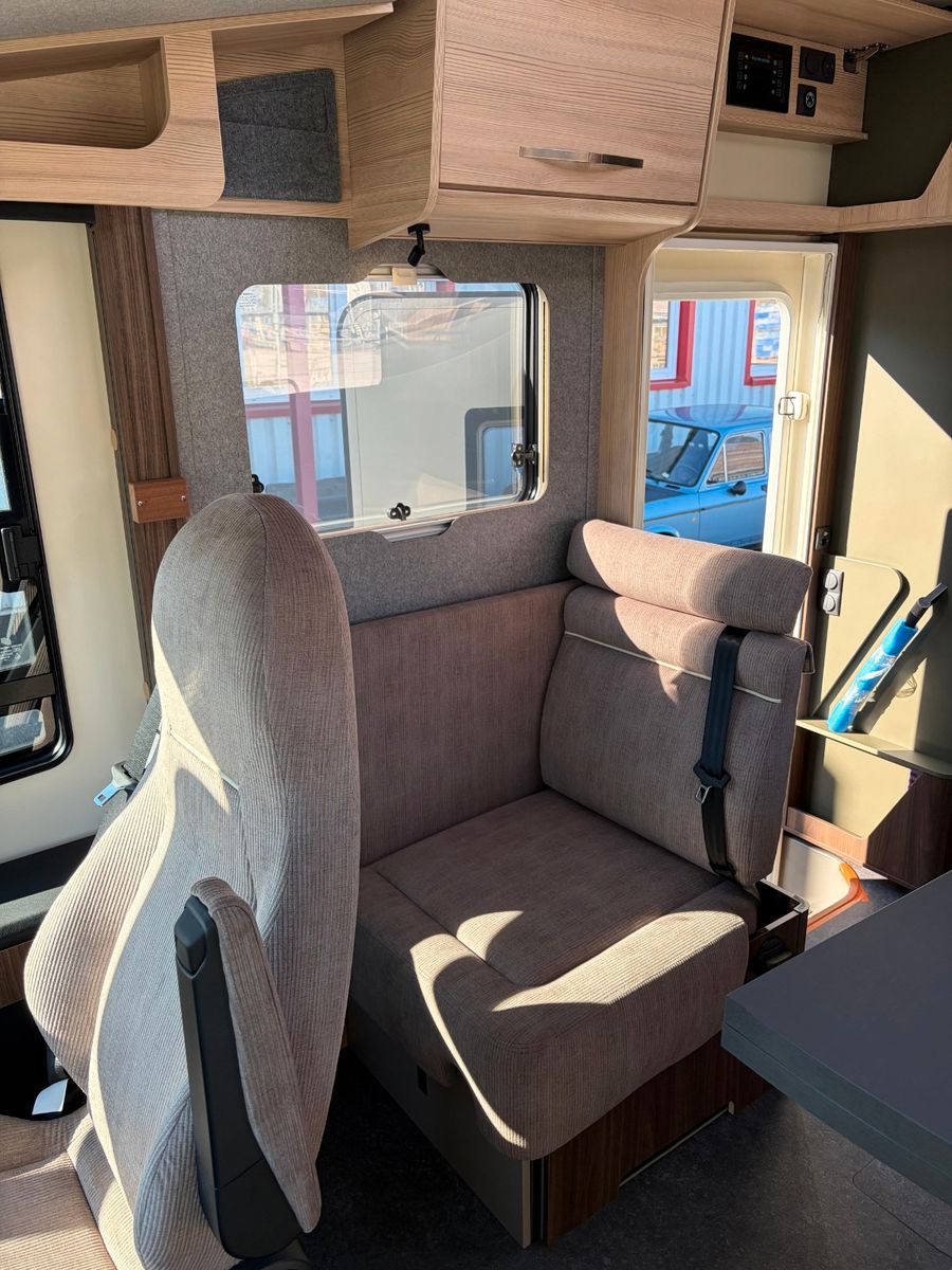 Fahrzeugabbildung Eura Mobil Integra Line 726 EF GT