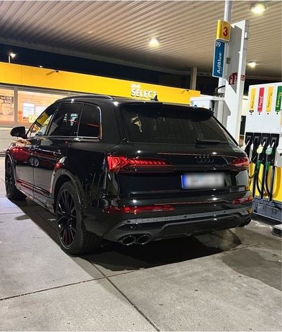 Audi SQ7 Competition - All Black - Jahresw...