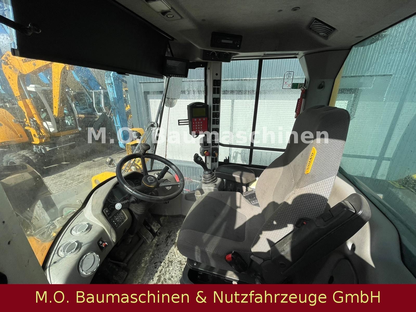 Fahrzeugabbildung Volvo L 90 H / ZSA / AC / BSS / Waage /4. Steuerkreis