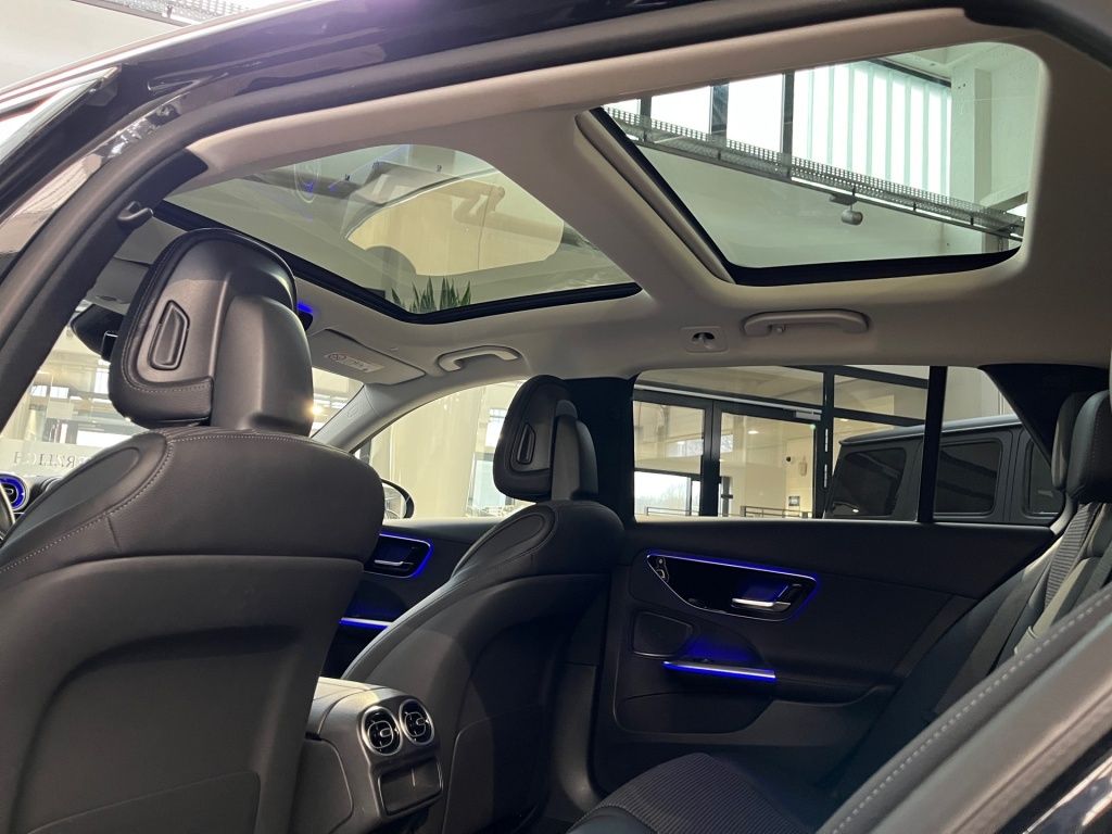 Fahrzeugabbildung Mercedes-Benz C 180 T Avantg. AHK Pano Totwi. Memory LED KAM