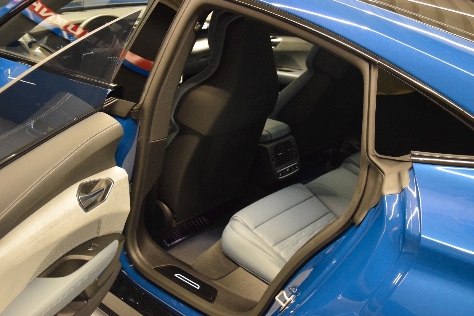 Fahrzeugabbildung Audi e-tron GT quattro Leder Panorama ACC HeadUp B&O