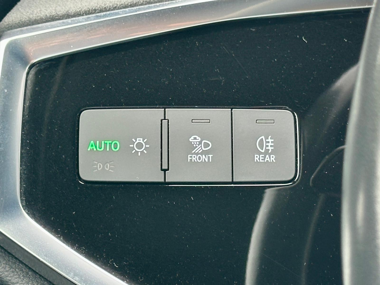 Audi Q3 Sportback 45TFSI qu BLACK SONOS 360° MATRIX, миниатюра 17