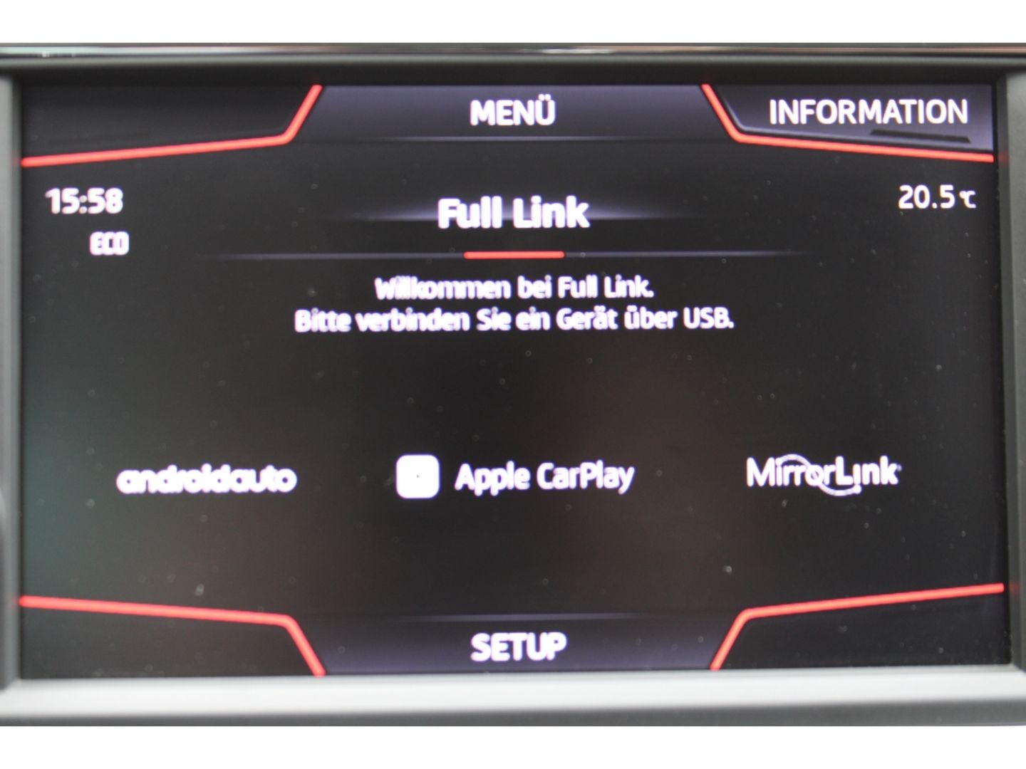 Fahrzeugabbildung SEAT Leon 1.5 TSI ST FR ACC LED Navi DAB PDC RFK AHK