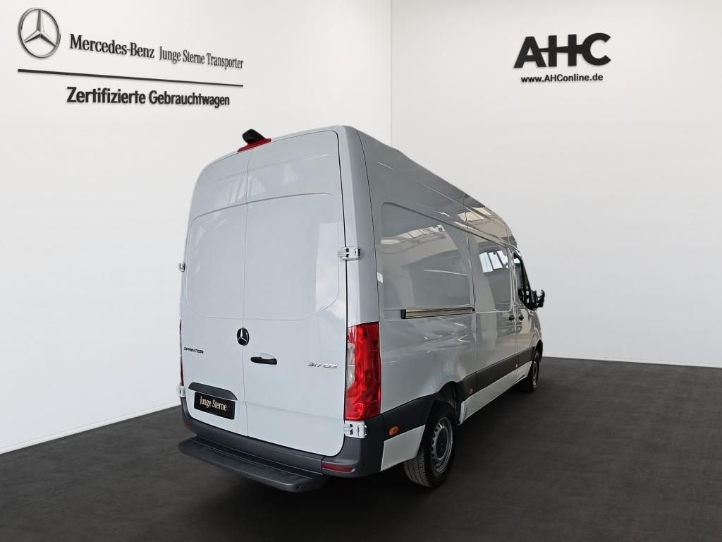 Fahrzeugabbildung Mercedes-Benz Sprinter 317 Kasten L2H2 RWD 360°Schwingsitz SHZ