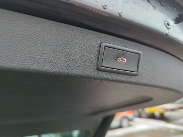 Fahrzeugabbildung SKODA Kodiaq 2.0 TDI DSG 4x4 Clever AHK DCC CANTON 7-S