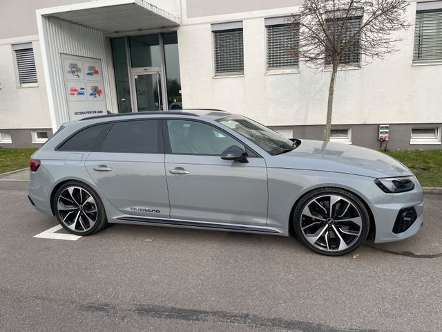 Audi RS4 RS 4 Avant 2.9 TFSI quattro