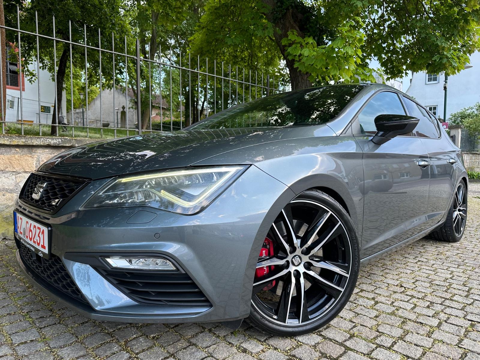 Seat Leon Cupra 300 Pano,Keyless,Kam,Beats