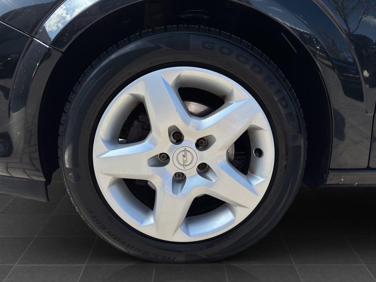 Opel Astra 2007 — photo 18
