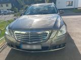Mercedes-Benz Mercedes E200 CGI   TModell w212 Avantgarde - Mercedes-Benz E-Class mit Benzin-Antrieb: W212