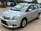 Toyota Verso Edition*Automatik*Klima*Tempomat - Toyota Verso aus 2011