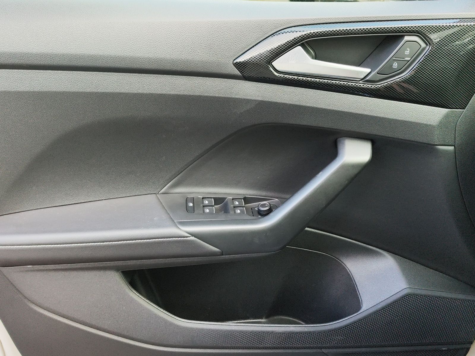 Volkswagen T-Cross - Bild 8