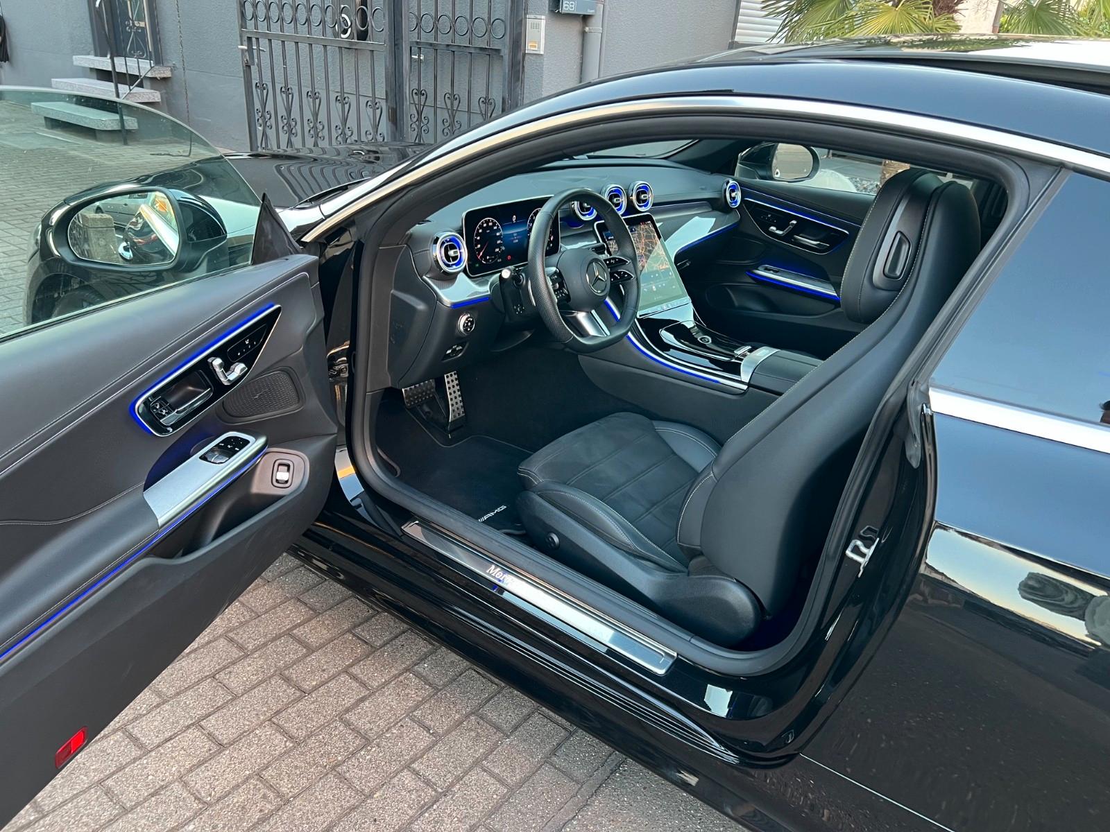 Mercedes-Benz CLE 200 COUPÉ AMG! PANO! MEMORY! TOTWINKEL! 19"!