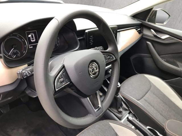Kamiq Style 1.0 TSI 6-Gang*LED*RFK*SHZ*