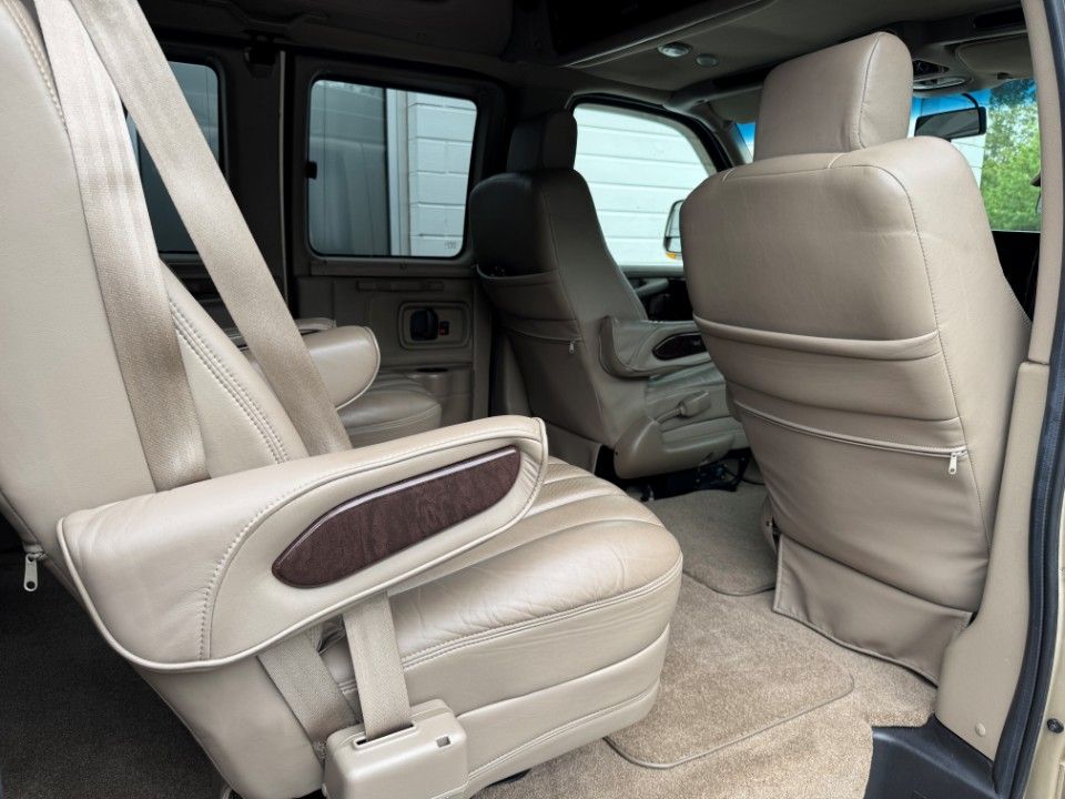 Fahrzeugabbildung Chevrolet Express Chevy Van Explorer Ltd. LPG Stabitrac