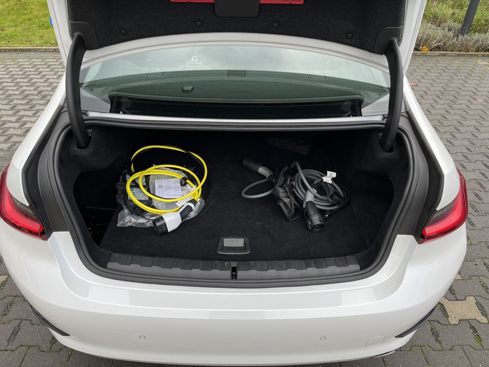 BMW 330 e Advantage | Navi | DAB | LED |Sitzheizung foto 7