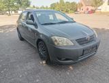 Toyota Corolla 2.0 66KW - Toyota Corolla mit Diesel-Antrieb: Limousine
