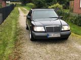 Mercedes-Benz Mercedes E200 , W124 Oldtimer mit neue TÜV... - gebrauchte Mercedes-Benz E 200 aus dem Jahr 1993