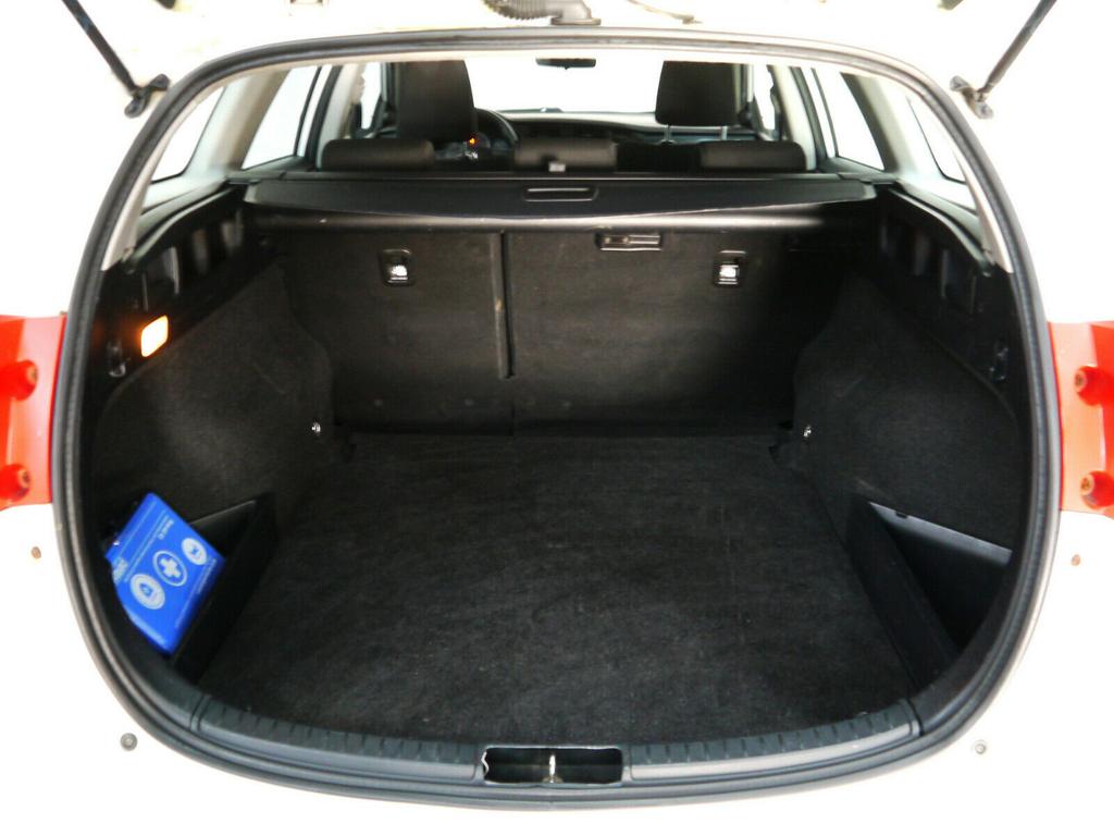 Toyota Auris Touring Sports