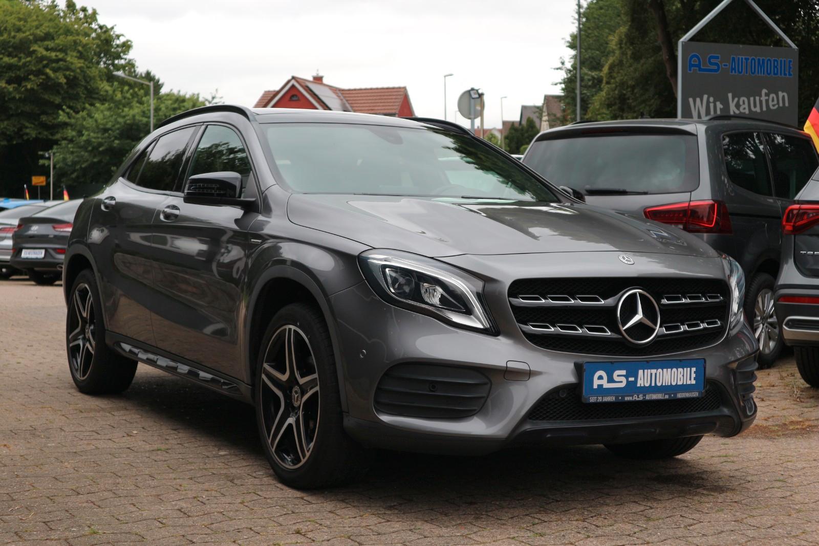 Mercedes-Benz GLA 180 AMG Line *2.HAND/LED/PANO/RFK/PDC/AHK*