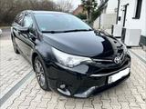 Toyota Avensis 2,0-l-D-4D Executive Touring Sports ... - Toyota Avensis in Düsseldorf