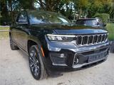 Jeep Grand Cherokee Jeep L 5.7 L Hemi 4x4 Overland - Jeep Grand Cherokee mit Benzin-Antrieb: Geländewagen, Automatik, 4.7