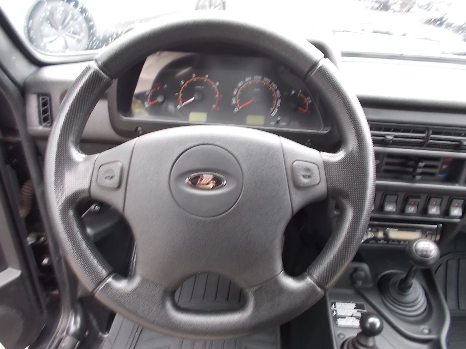 Fahrzeugabbildung Lada Niva Taiga 1.7 Urban 4x4 + 5 Türer + AHK