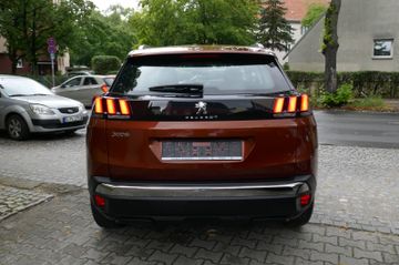 Fahrzeugabbildung Peugeot 3008 Active, Navi, PDC vo+hi