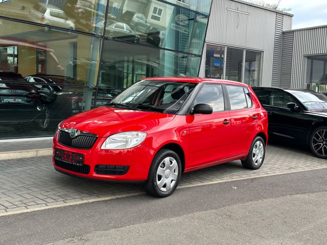 Skoda Fabia Basis 1.2 AHK Scheckheft TÜV NEU 1 Hand