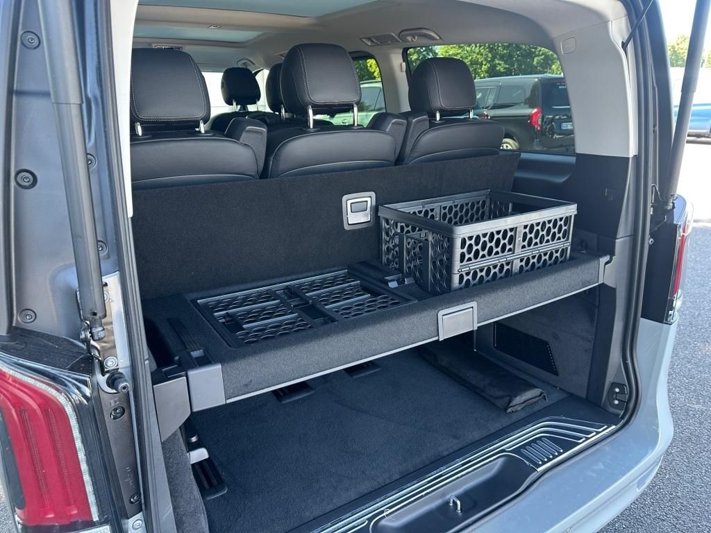 Fahrzeugabbildung Mercedes-Benz V 300 d 4MATIC AVANTGARDE Lang AIRMATIC AHK STHZ