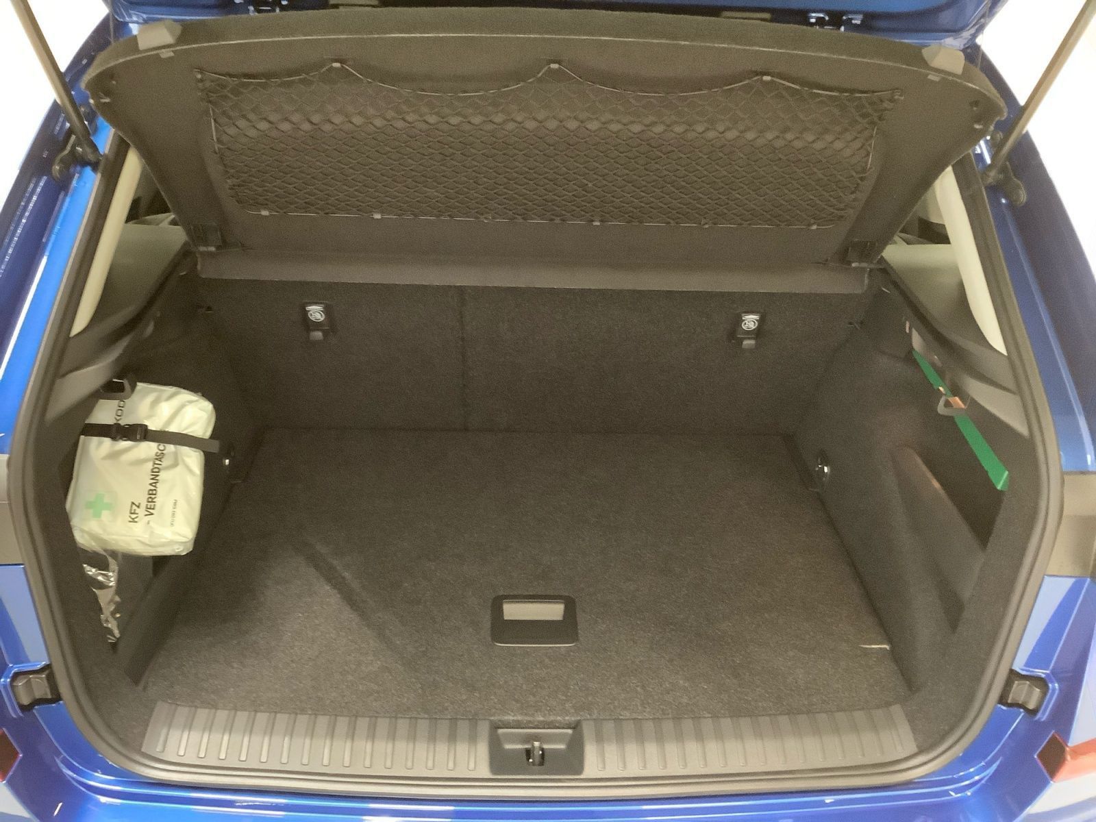 Kamiq Essence 1.0 70 kW 5-Gang VORBER AHK