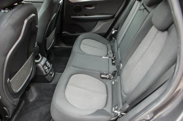 Fahrzeugabbildung BMW 218 Active Tourer Advantage ANHZV LED PARKASSIST