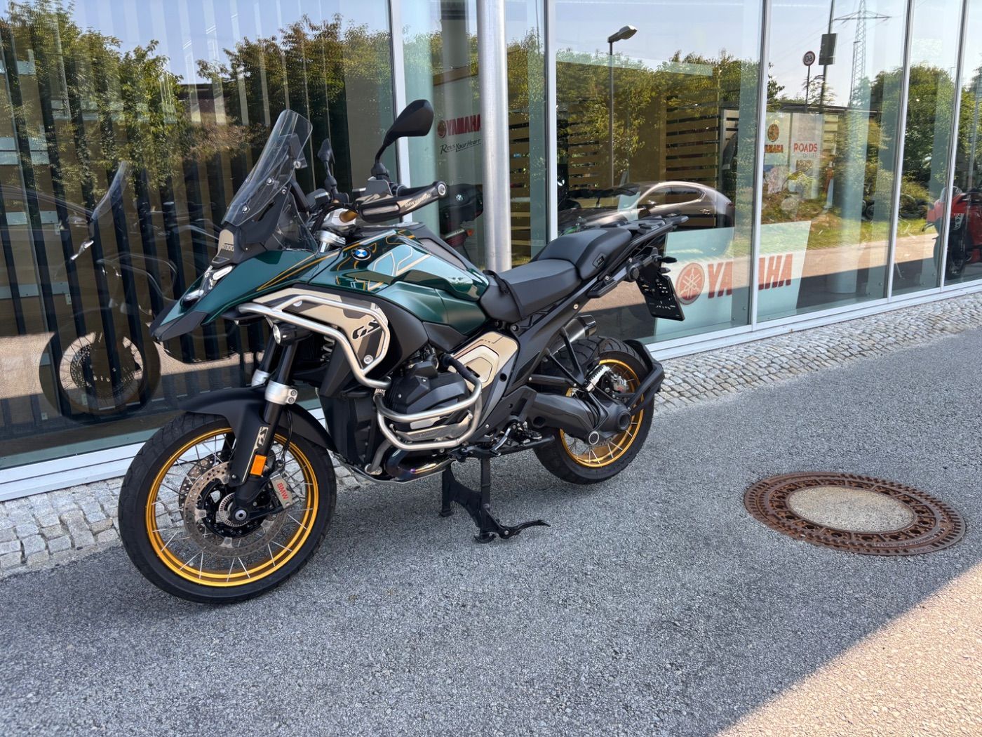 Fahrzeugabbildung BMW R 1300 GS Option 719 Sportfederung