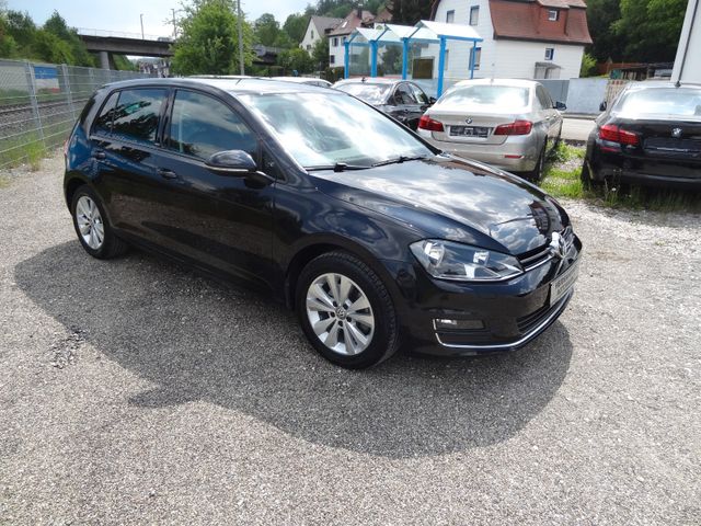 Fahrzeugabbildung Volkswagen Golf VII Lim. Allstar/1.Hand/Navi/PDC/SitzH/Alu/