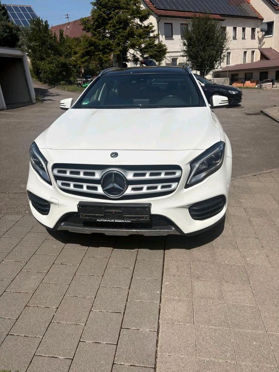 Image of Mercedes-Benz GLA 200