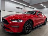 Ford Mustang 2.3 Eco/Race-Red/Navi/R.Kam/Design-Leder - Ford Mustang Gebrauchtwagen in München