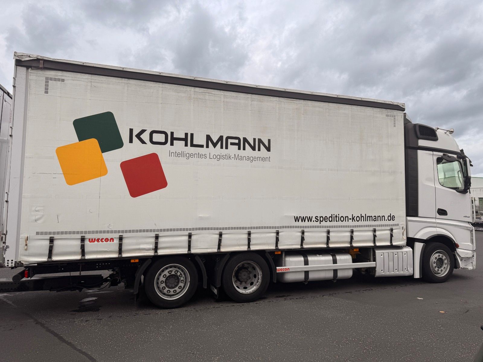 Fahrzeugabbildung Mercedes-Benz Actros 2542 LnR 6x2 Retarder Standklima